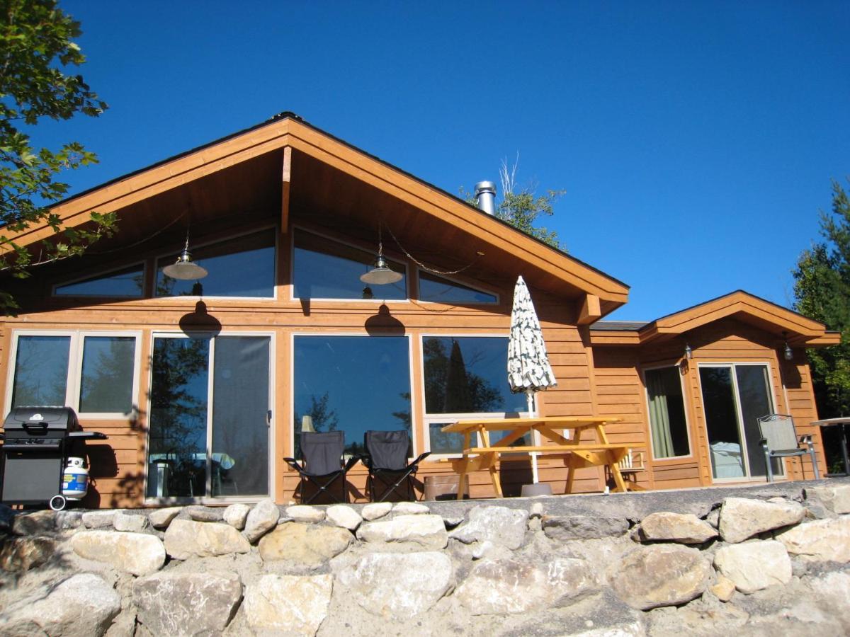 Les Chalets Du Lac Grenier Chertsey Esterno foto