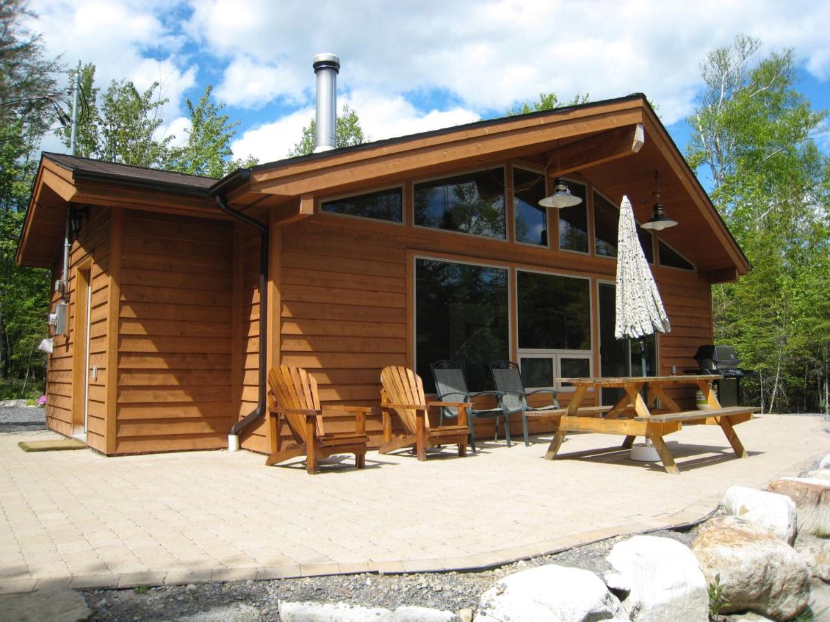 Les Chalets Du Lac Grenier Chertsey Esterno foto