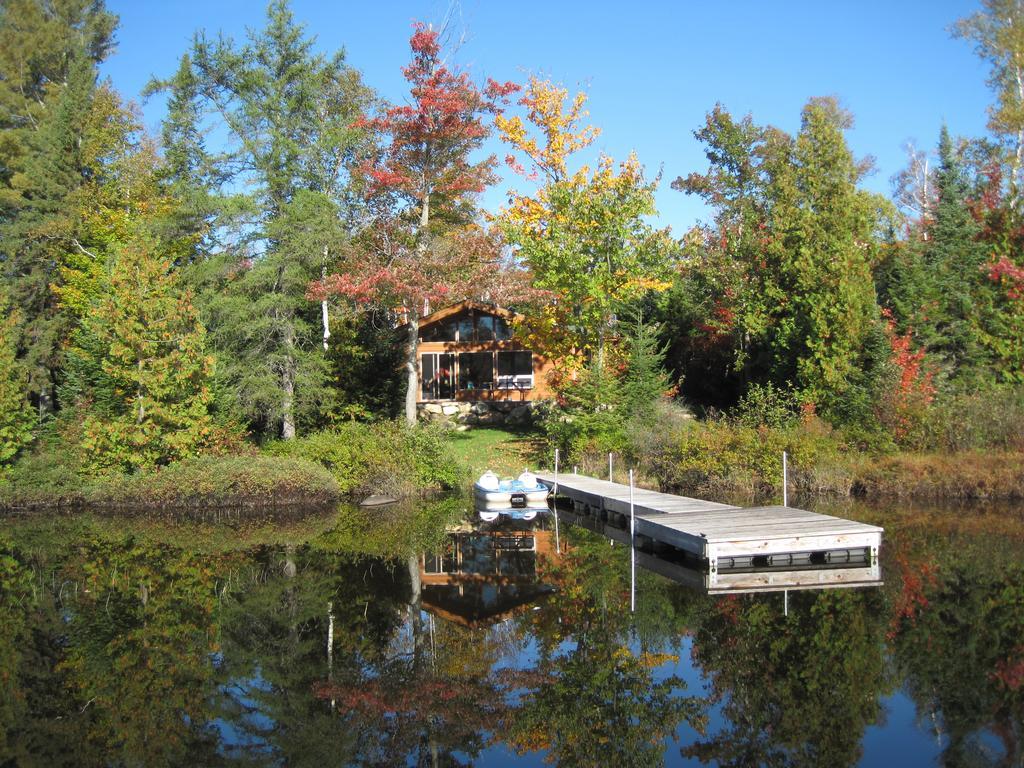 Les Chalets Du Lac Grenier Chertsey Esterno foto